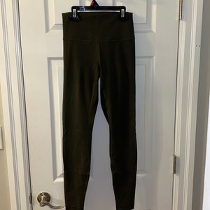 Lulu lemon wunder under leggings 28” in dark olive